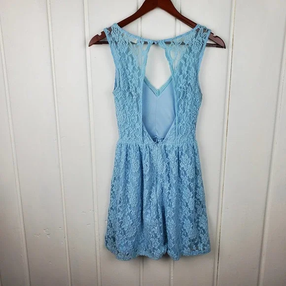 Altar'd State Lovely Powder Blue Jr XS Racer Keyhole Back Lace Lined MIni Dress - Picture 5 of 11